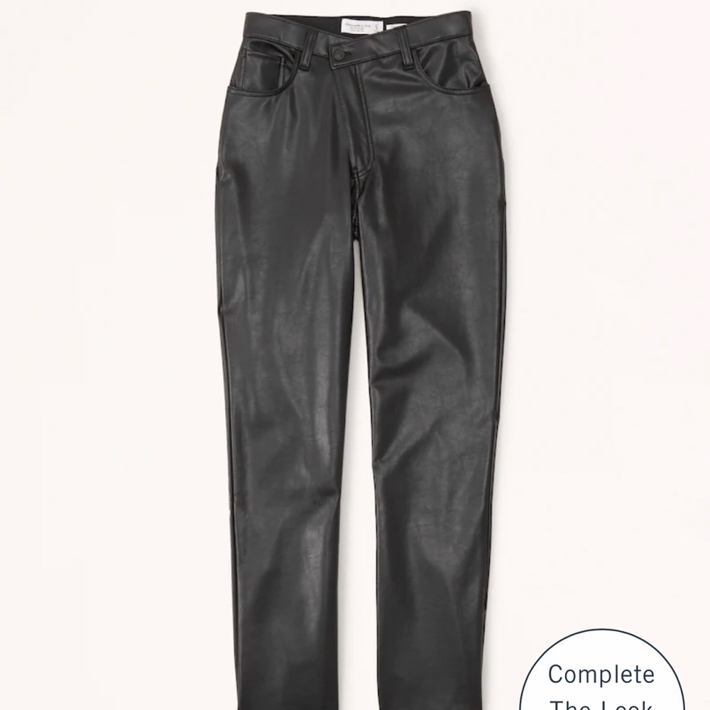 Curve Love Criss-Cross Waistband Vegan Leather 90s Straight Pants